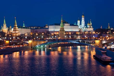 Russia, Moscow, night view of the Moskva River, Bridge and the Kremlin ...