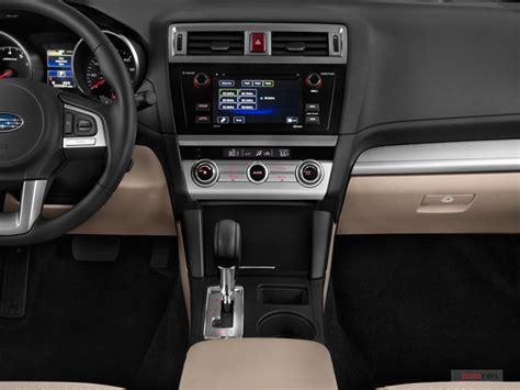 2017 Subaru Outback: 126 Interior Photos | U.S. News