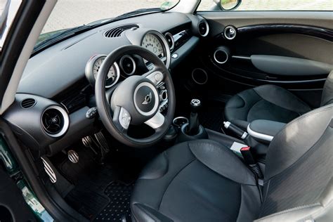 MINI Cooper Sport (Interior) | It's been a dream to drive th… | Flickr