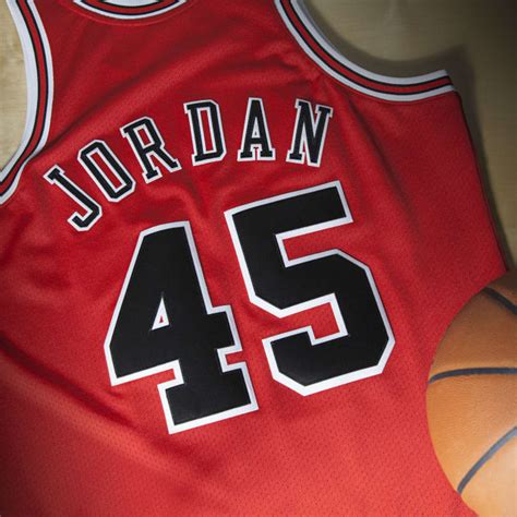 Michael Jordan's No. 45 Bulls Jersey Is Available For the First Time ...