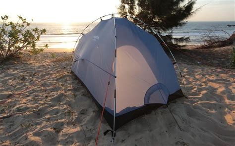 How to Set Up a Tent on the Beach