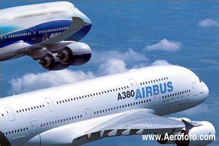 Airbus A380 pictures: Airbus A380 vs Boeing 747