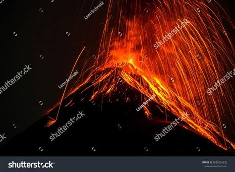 Volcano Fuego Huge Lava Eruption Stock Photo 1829526332 | Shutterstock