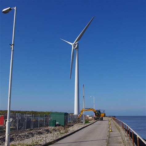 Heysham Port wind turbine © Ian Taylor cc-by-sa/2.0 :: Geograph Britain and Ireland