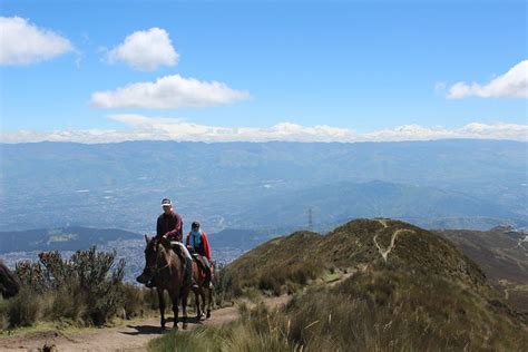 Quito Cable Car and Horseback Ride Half-Day Tour with Lunch 2024