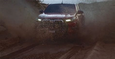 Xe Bán Tải TOYOTA HILUX 2023 Mới Nhất