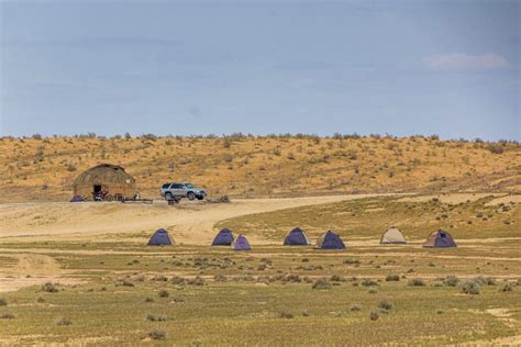 Karakum Desert is vast sand desert in Turkmenistan - Central Asia Tours