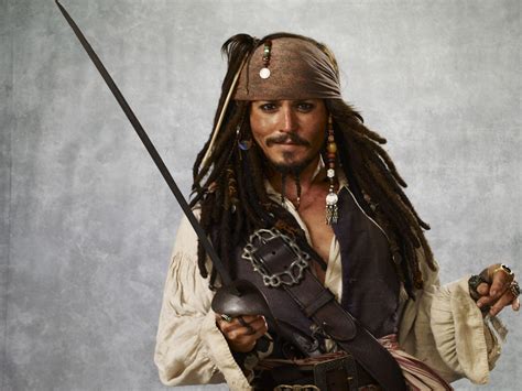 NOTICIASNEWS: JOHNNY DEPP YA PIENSA EN PIRATAS DEL CARIBE 5