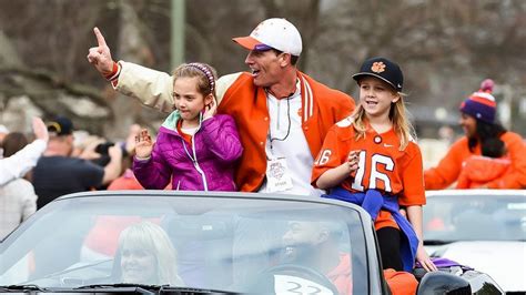 Football Dad: Venables' daughter wants to play linebacker for the Seahawks | TigerNet