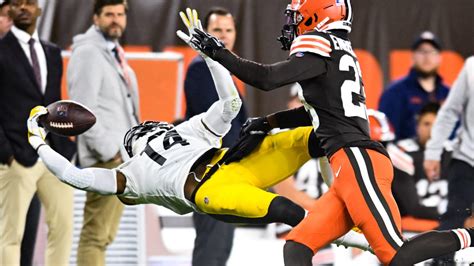 Steelers rookie WR George Pickens makes incredible one-handed catch | Yardbarker