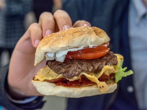 Burger sales are slowing - Business Insider