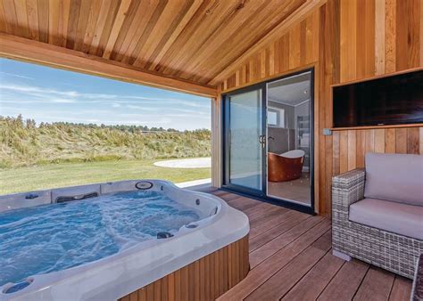 Lodges with Hot Tubs in the Lake District. Top 5 Lake District Lodges.