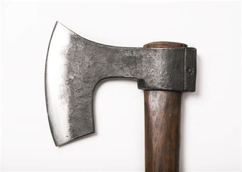 Details on the New Gransfors Bearded Axe - Ancient Path Workshop