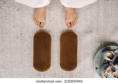 12,200 Man Foot Massage Images, Stock Photos & Vectors | Shutterstock