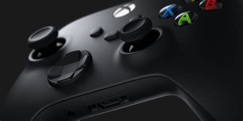 Xbox Video Breaks Down Series X/S Controller's New Share Feature