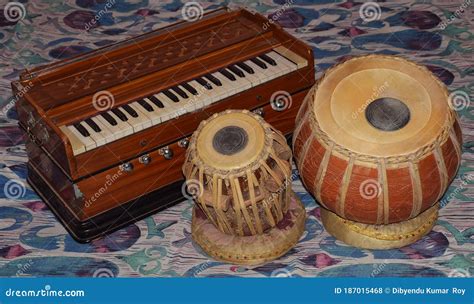 Indian Musical Instruments - Tabla and Harmonium Stock Photo - Image of concert, baya: 187015468