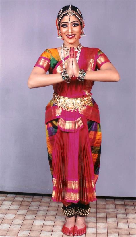 South Indian Traditional costume|Folk dress of South India. | How to ...