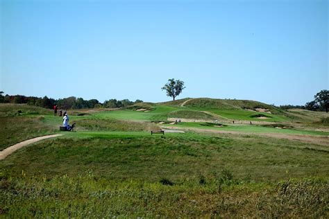 Erin Hills Golf Course (Hartford, Wisconsin) | GolfCourseGurus