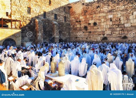 Jerusalem, Jewish Prayers at Western Wall Plaza Editorial Stock Image ...