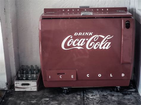 cooler, oldschool, vintage, coca cola, coke, bottles, ice, cold, text, western script | Pxfuel