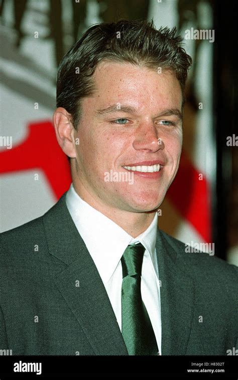 MATT DAMON OCEAN'S ELEVEN WORLD PREMIERE WESTWOOD LOS ANGELES USA 05 ...