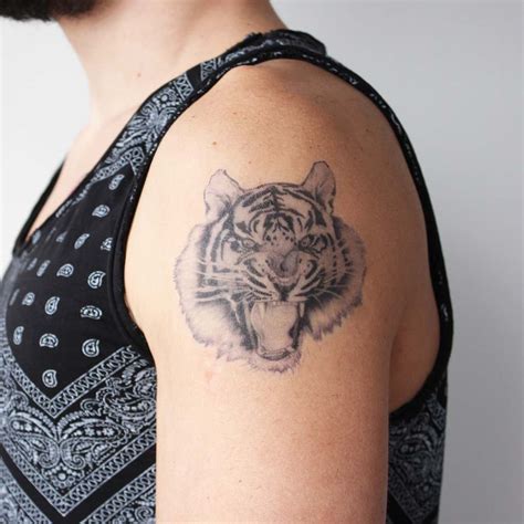 Roaring Tiger Temporary Tattoo – TattooIcon