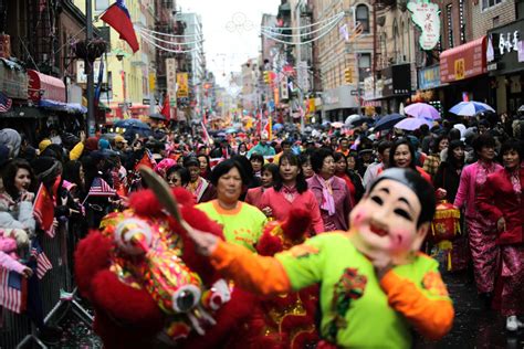 Capodanno cinese, immagini di celebrazioni della Festa di primavera da tutto il mondo - LifeGate