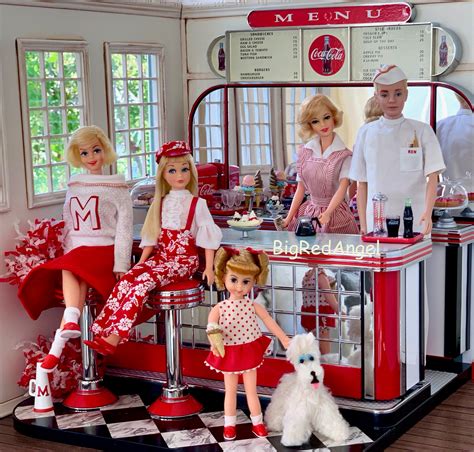 Vintage Barbie Family Diner - Etsy | Barbie family, Barbie diorama ...