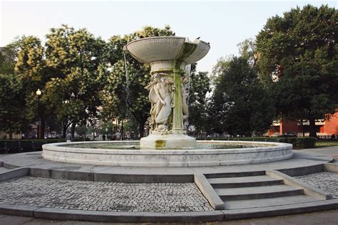 Michael Stanaland » Dupont Circle fountain