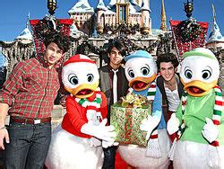 Huey, Dewey, and Louie Costumes Through the Years | Disney Wiki | FANDOM powered by Wikia