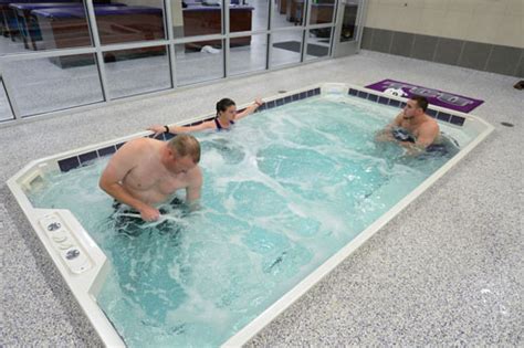 Benefits of Hot & Cold Contrast Recovery for Athletes | HydroWorx