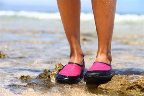 The Best Shoes for the Beach - Comparisons & Reviews