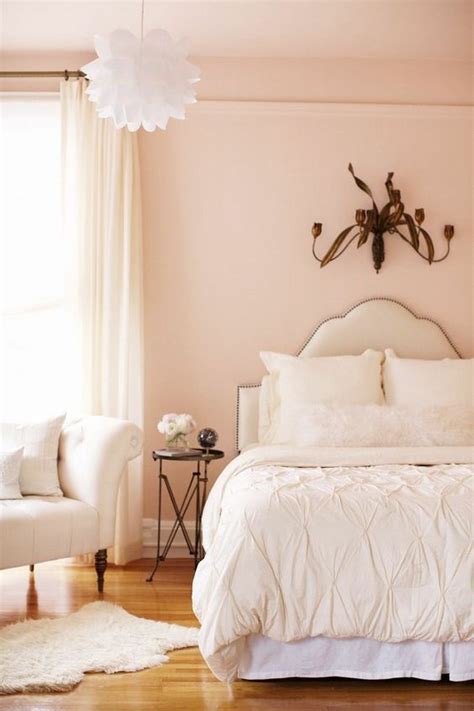 19 Magnificent Bedrooms Designs With Peach Walls