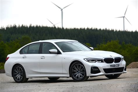 BMW 320d M Sport Saloon Review - GreenCarGuide.co.uk