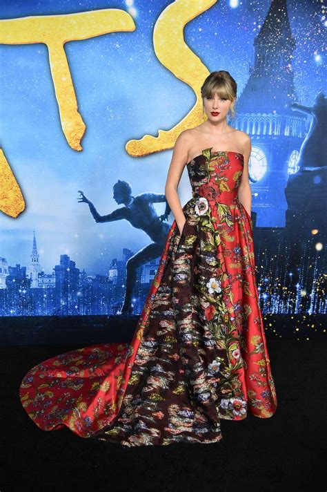 Taylor Swift - Cats Premiere in New York-14 | GotCeleb