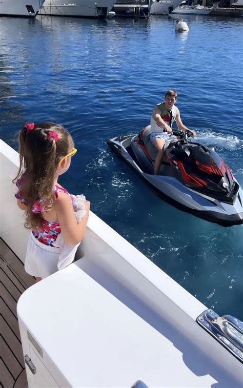 Max Verstappen with Kelly’s family in Monaco after the Italian GP : r ...