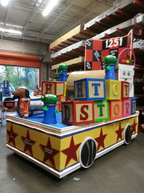 Toy Story Float store 1251 undefeated 2013 Christmas Float Ideas, Christmas Golf, Christmas Open ...