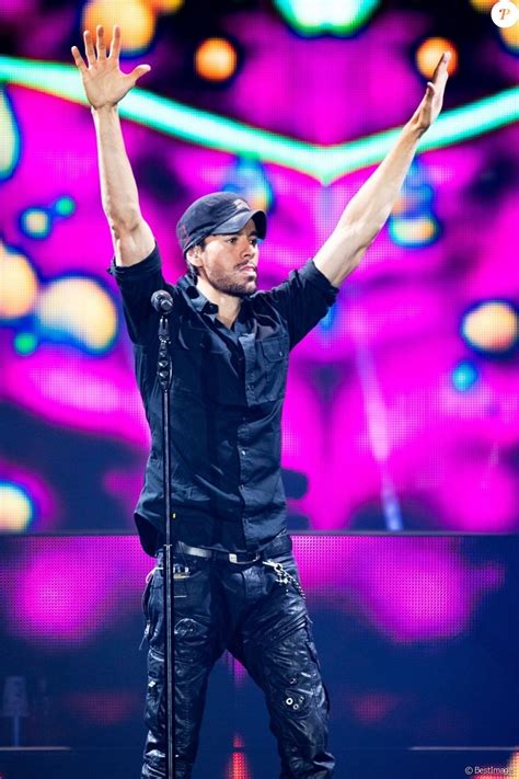 Enrique Iglesias en concert à Birmingham, Royaume Uni, le 27 octobre 2018. - Purepeople