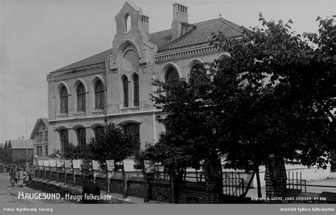 Haugesund, Hauge Folkeskole. - Østfold fylkes billedarkiv / DigitaltMuseum