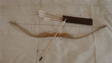 wood-bow-and-arrow-set - Linda Ursin - Mythical Artist