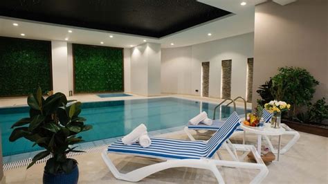 Riyadh Hotel with Indoor Pool | Cantonal Hotel by Warwick