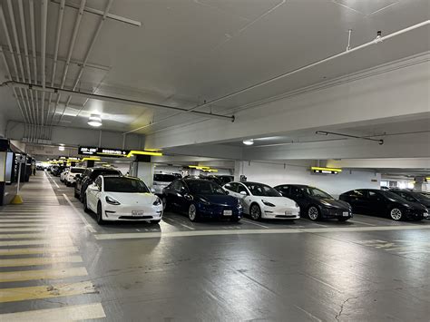 Hertz has over 100 Tesla Model 3 rental cars at San Francisco International Airport - Drive Tesla