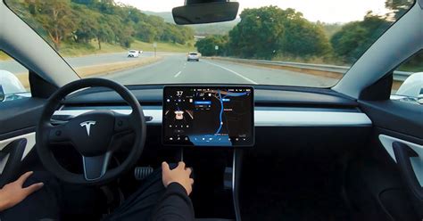 A Full Self-Driving Tesla Timelapse from the “Passenger’s” POV ...