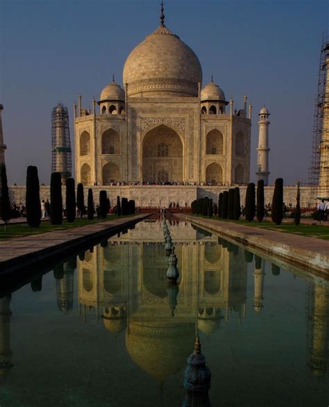 Premium Photo | Taj mahal and the reflection