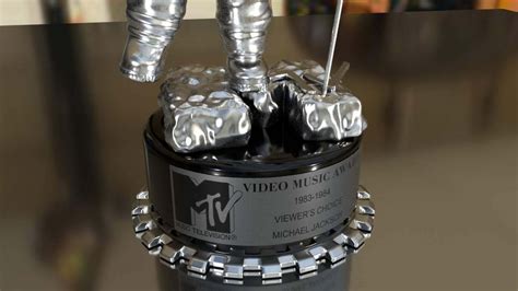 MTV Music Award Trophy - 3D Model by nelsonevasco