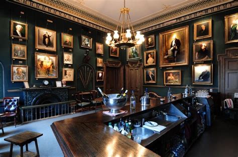 The Garrick Club Gallery | Cigar lounge decor, Gentlemans room, Pub ...