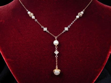 Allure Custom Diamond and Pearl Lariat Necklace | KT Diamond Jewelers