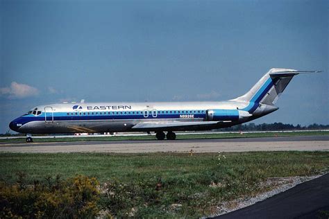 McDonnell Douglas DC-9-30 - Price, Specs, Photo Gallery, History - Aero Corner