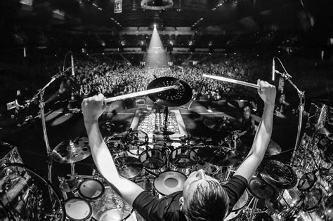 Ray Luzier | Pearl Drums -Official site-