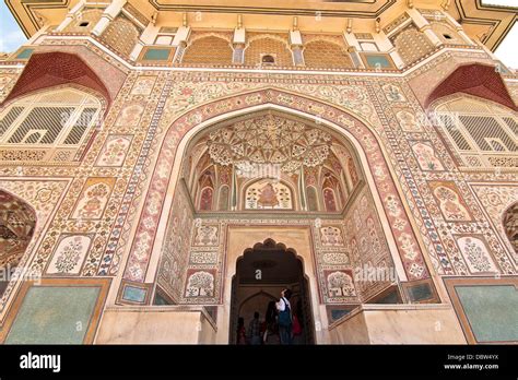 Amer palace fort interior hi-res stock photography and images - Alamy